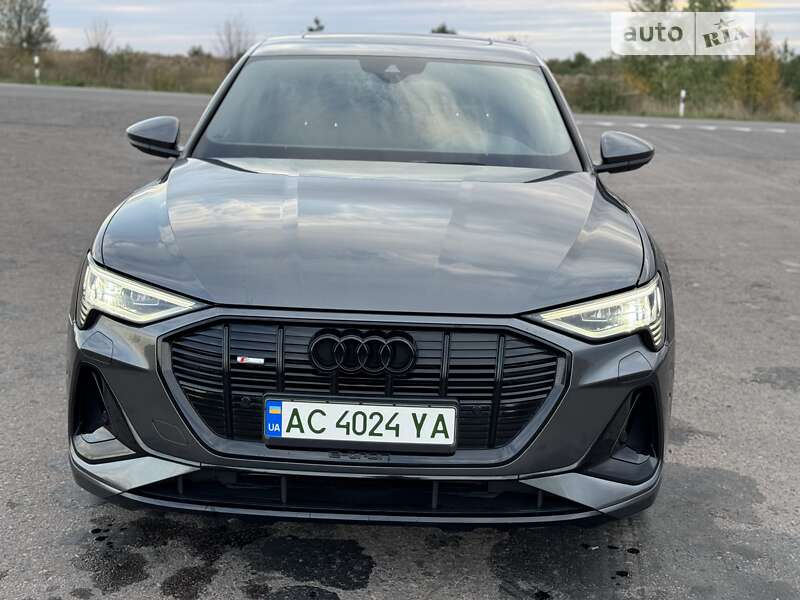 Позашляховик / Кросовер Audi e-tron Sportback 2021 в Луцьку