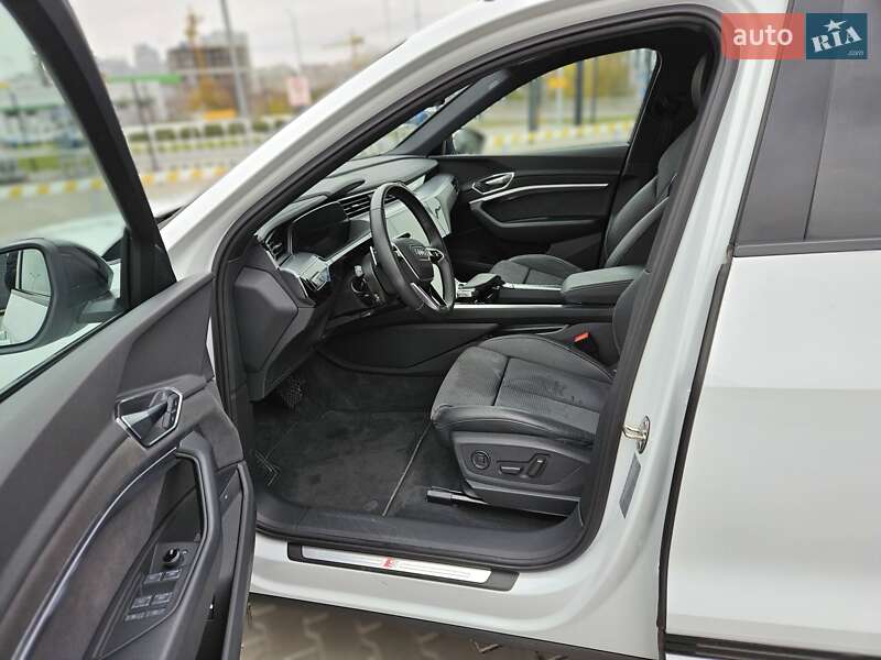 Внедорожник / Кроссовер Audi e-tron Sportback 2022 в Киеве