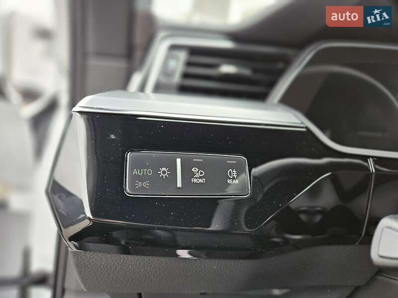 Внедорожник / Кроссовер Audi e-tron Sportback 2022 в Киеве