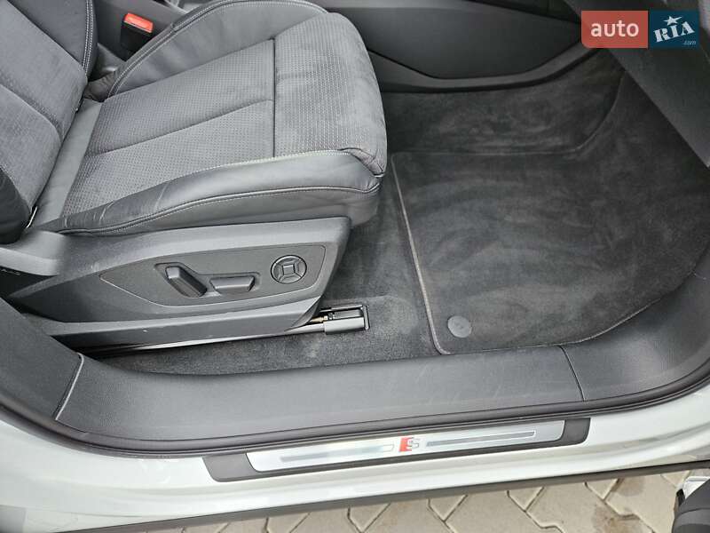 Внедорожник / Кроссовер Audi e-tron Sportback 2022 в Киеве