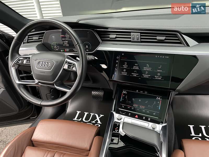 Позашляховик / Кросовер Audi e-tron Sportback 2021 в Києві