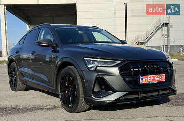 Позашляховик / Кросовер Audi e-tron Sportback 2022 в Рівному