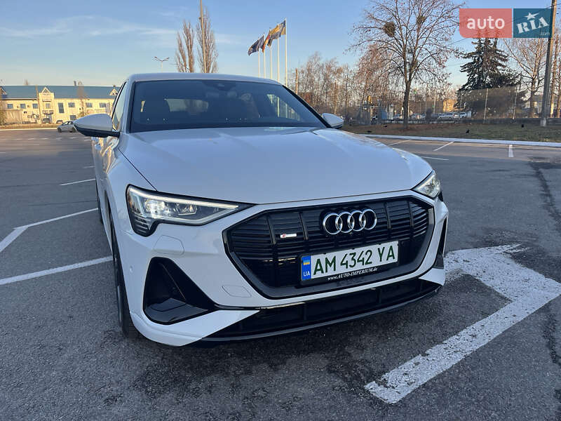 Внедорожник / Кроссовер Audi e-tron Sportback 2021 в Житомире