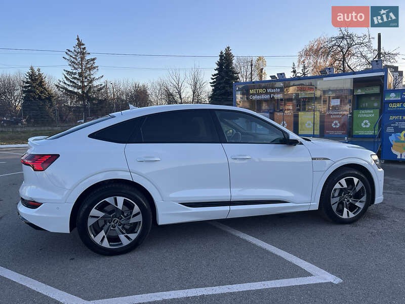 Внедорожник / Кроссовер Audi e-tron Sportback 2021 в Житомире