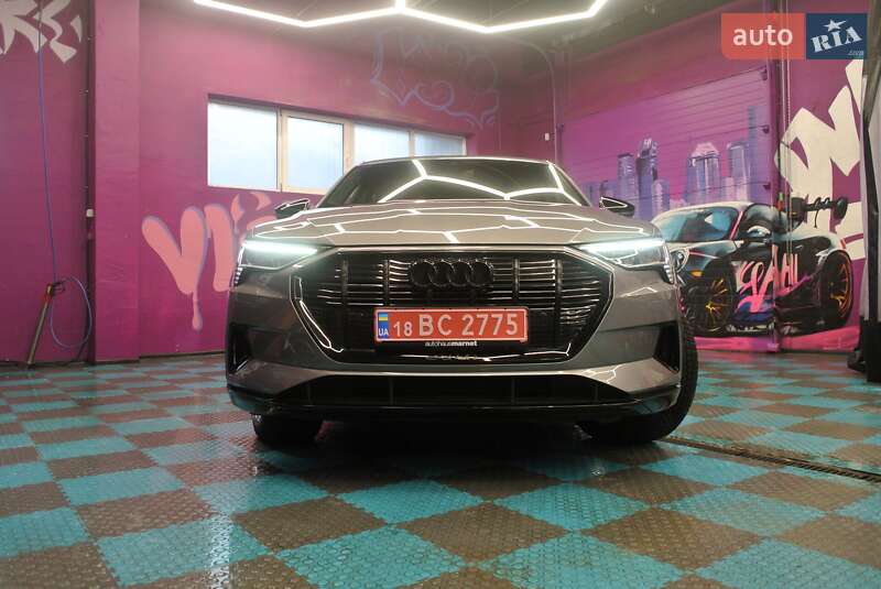 Позашляховик / Кросовер Audi e-tron Sportback 2021 в Києві фото 6 Позашляховик / Кросовер Audi e-tron Sportback 2021 в Києві
