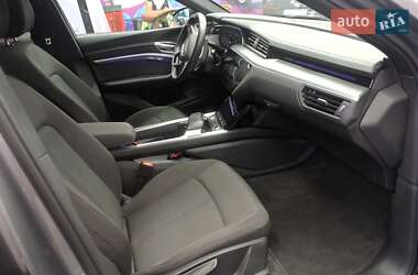 Внедорожник / Кроссовер Audi e-tron Sportback 2021 в 