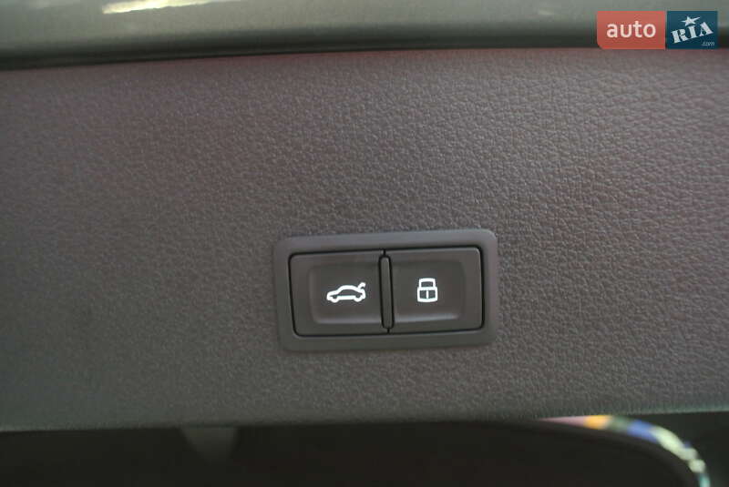 Позашляховик / Кросовер Audi e-tron Sportback 2021 в Києві фото 31 Позашляховик / Кросовер Audi e-tron Sportback 2021 в Києві