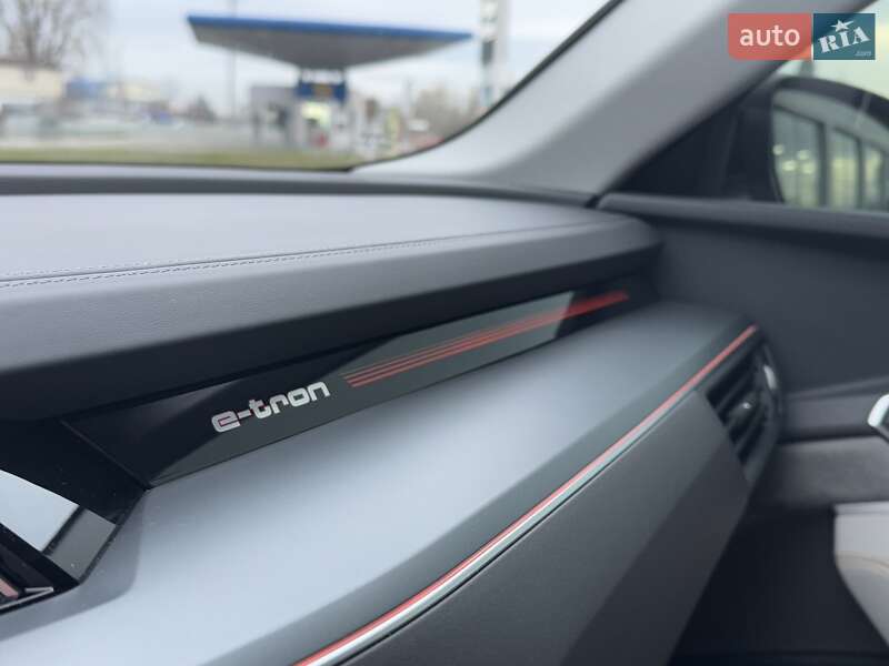 Внедорожник / Кроссовер Audi e-tron Sportback 2020 в Кременчуге