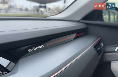 Внедорожник / Кроссовер Audi e-tron Sportback 2020 в 
