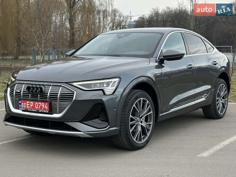 Позашляховик / Кросовер Audi e-tron Sportback 2020 в Івано-Франківську