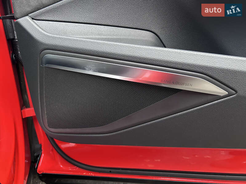 Позашляховик / Кросовер Audi e-tron Sportback 2020 в Києві