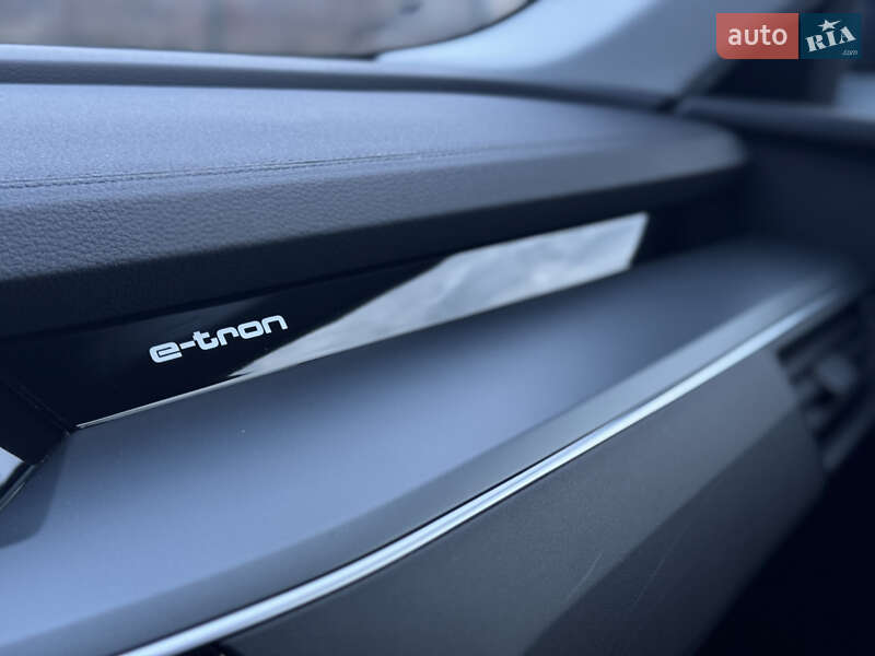 Внедорожник / Кроссовер Audi e-tron Sportback 2020 в Мукачево