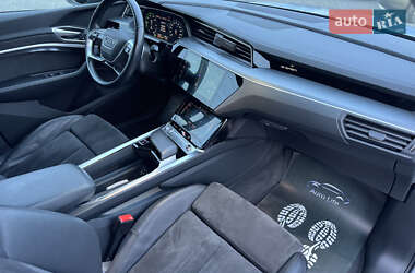Внедорожник / Кроссовер Audi e-tron Sportback 2020 в 