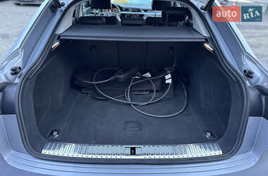 Внедорожник / Кроссовер Audi e-tron Sportback 2020 в 
