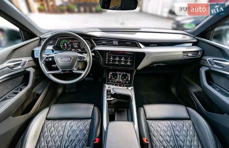 Внедорожник / Кроссовер Audi e-tron Sportback 2020 в Одессе
