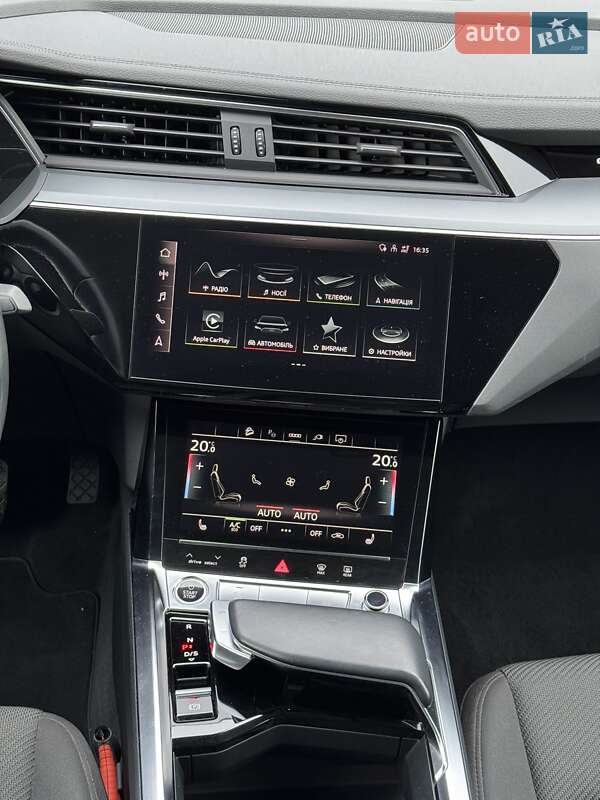 Позашляховик / Кросовер Audi e-tron Sportback 2020 в Львові