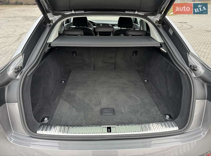 Позашляховик / Кросовер Audi e-tron Sportback 2020 в Львові