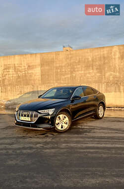 Внедорожник / Кроссовер Audi e-tron Sportback 2021 в 