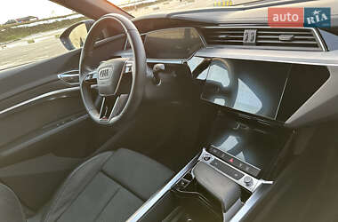Внедорожник / Кроссовер Audi e-tron Sportback 2021 в 