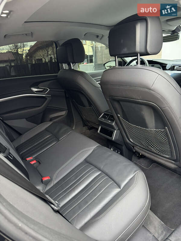 Позашляховик / Кросовер Audi e-tron Sportback 2020 в Львові