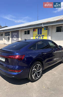 Внедорожник / Кроссовер Audi e-tron Sportback 2022 в 
