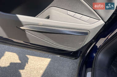 Внедорожник / Кроссовер Audi e-tron Sportback 2022 в 