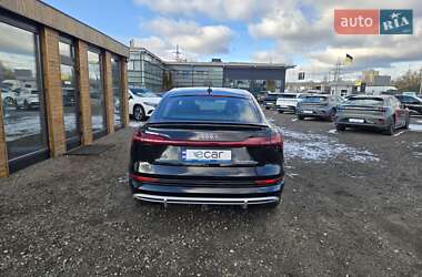 Позашляховик / Кросовер Audi e-tron Sportback 2022 в Києві