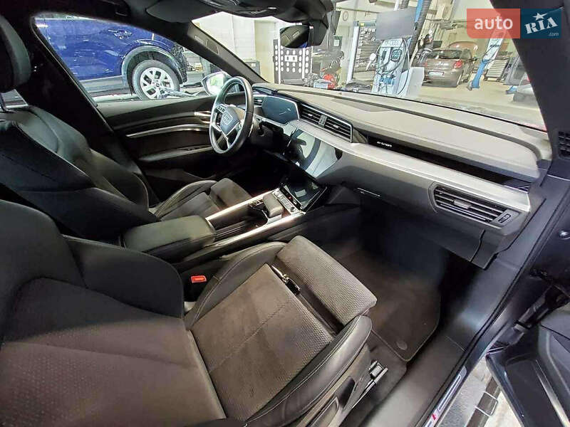 Позашляховик / Кросовер Audi e-tron Sportback 2020 в Чернівцях фото 83 Позашляховик / Кросовер Audi e-tron Sportback 2020 в Чернівцях