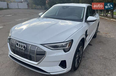 Внедорожник / Кроссовер Audi e-tron Sportback 2020 в 