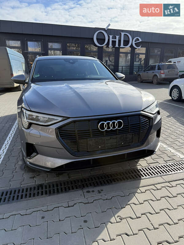 Позашляховик / Кросовер Audi e-tron Sportback 2020 в Чернівцях фото 74 Позашляховик / Кросовер Audi e-tron Sportback 2020 в Чернівцях