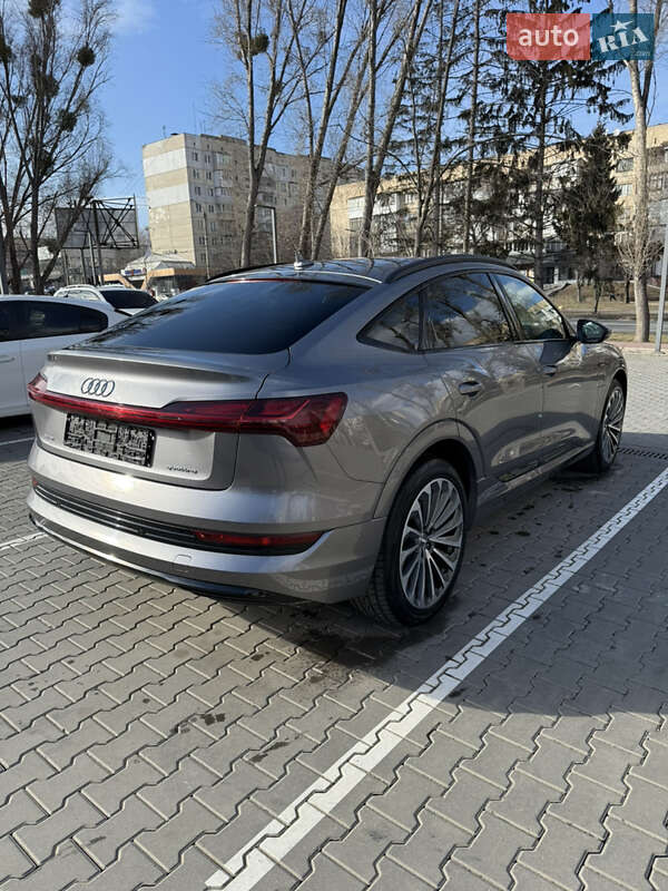 Позашляховик / Кросовер Audi e-tron Sportback 2020 в Чернівцях фото 14 Позашляховик / Кросовер Audi e-tron Sportback 2020 в Чернівцях