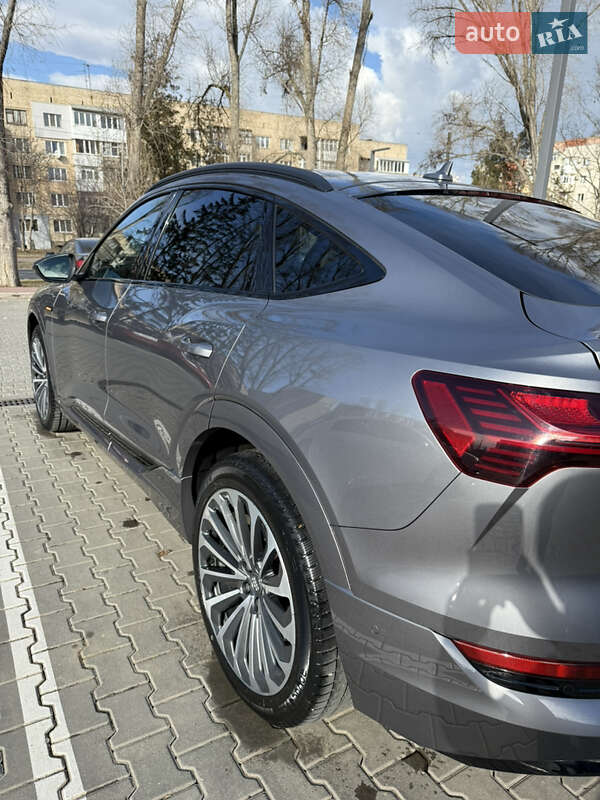 Позашляховик / Кросовер Audi e-tron Sportback 2020 в Чернівцях фото 34 Позашляховик / Кросовер Audi e-tron Sportback 2020 в Чернівцях
