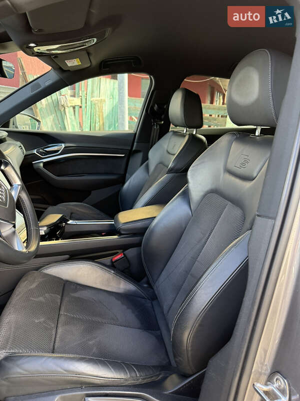 Позашляховик / Кросовер Audi e-tron Sportback 2020 в Чернівцях фото 51 Позашляховик / Кросовер Audi e-tron Sportback 2020 в Чернівцях