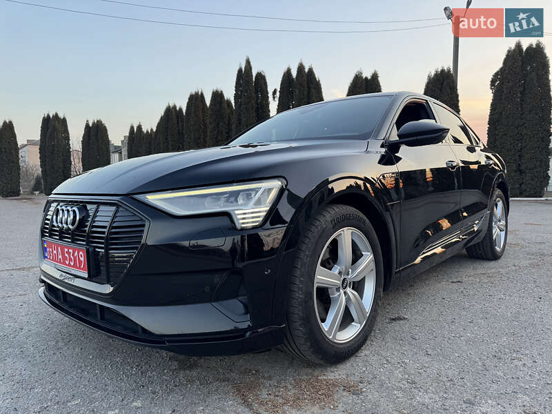 Внедорожник / Кроссовер Audi e-tron Sportback 2022 в Дубно