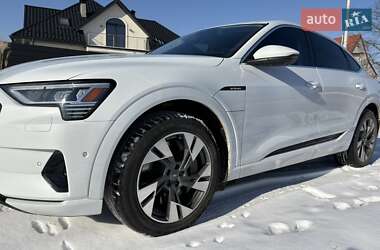 Внедорожник / Кроссовер Audi e-tron Sportback 2020 в 