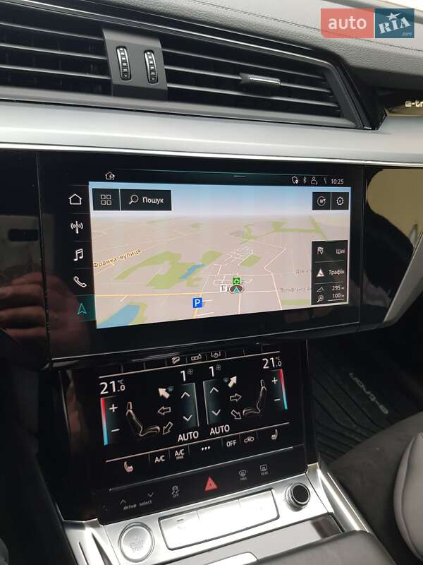 Позашляховик / Кросовер Audi e-tron Sportback 2020 в Коломиї