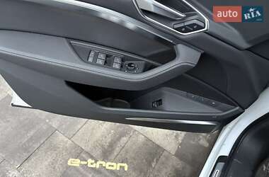 Внедорожник / Кроссовер Audi e-tron Sportback 2020 в 