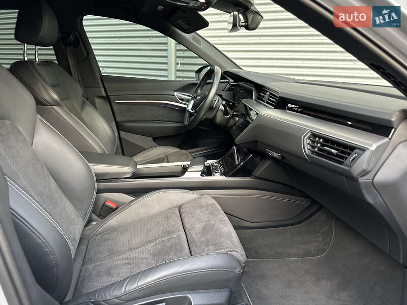 Внедорожник / Кроссовер Audi e-tron Sportback 2021 в Ровно