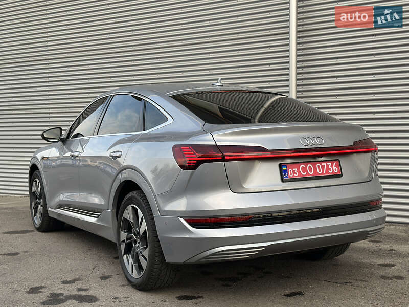 Внедорожник / Кроссовер Audi e-tron Sportback 2021 в Ровно