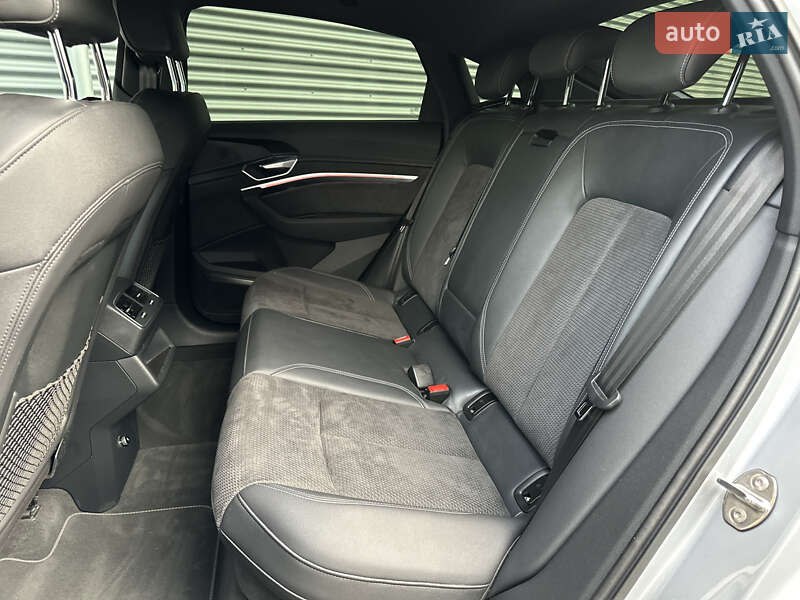 Внедорожник / Кроссовер Audi e-tron Sportback 2021 в Ровно
