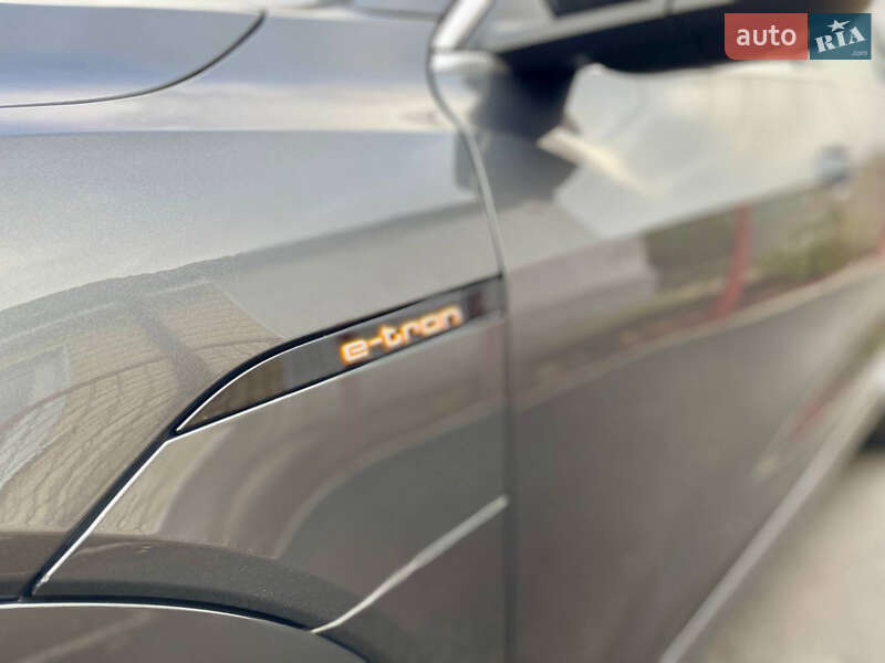 Внедорожник / Кроссовер Audi e-tron Sportback 2023 в Борисполе