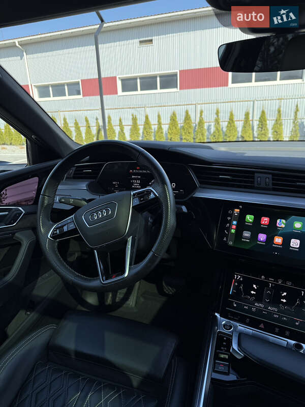 Позашляховик / Кросовер Audi e-tron Sportback 2021 в Луцьку