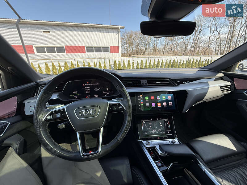 Позашляховик / Кросовер Audi e-tron Sportback 2021 в Луцьку