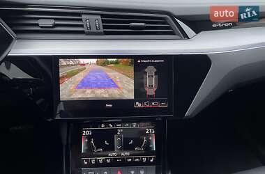 Внедорожник / Кроссовер Audi e-tron Sportback 2020 в 