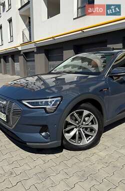 Внедорожник / Кроссовер Audi e-tron Sportback 2021 в 