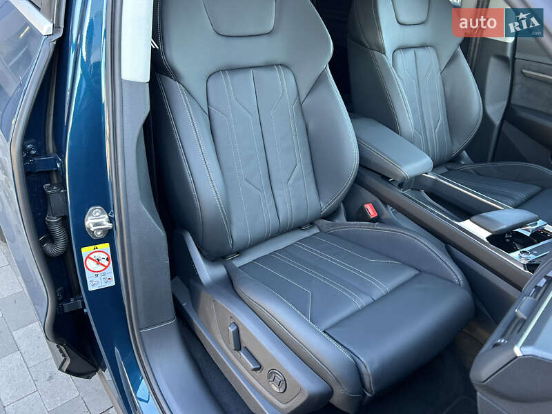 Позашляховик / Кросовер Audi e-tron Sportback 2021 в Києві