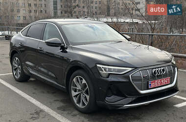 Внедорожник / Кроссовер Audi e-tron Sportback 2021 в 