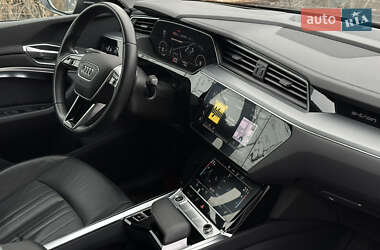 Внедорожник / Кроссовер Audi e-tron Sportback 2021 в 