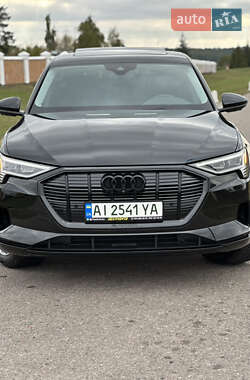 Внедорожник / Кроссовер Audi e-tron Sportback 2020 в 