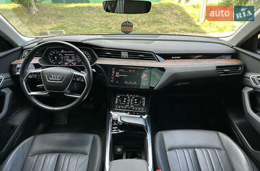 Внедорожник / Кроссовер Audi e-tron Sportback 2020 в 